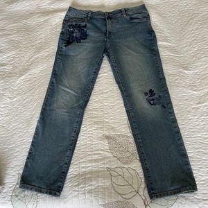 🌺 BASS Floral Accent Straightleg Jeans 🌺